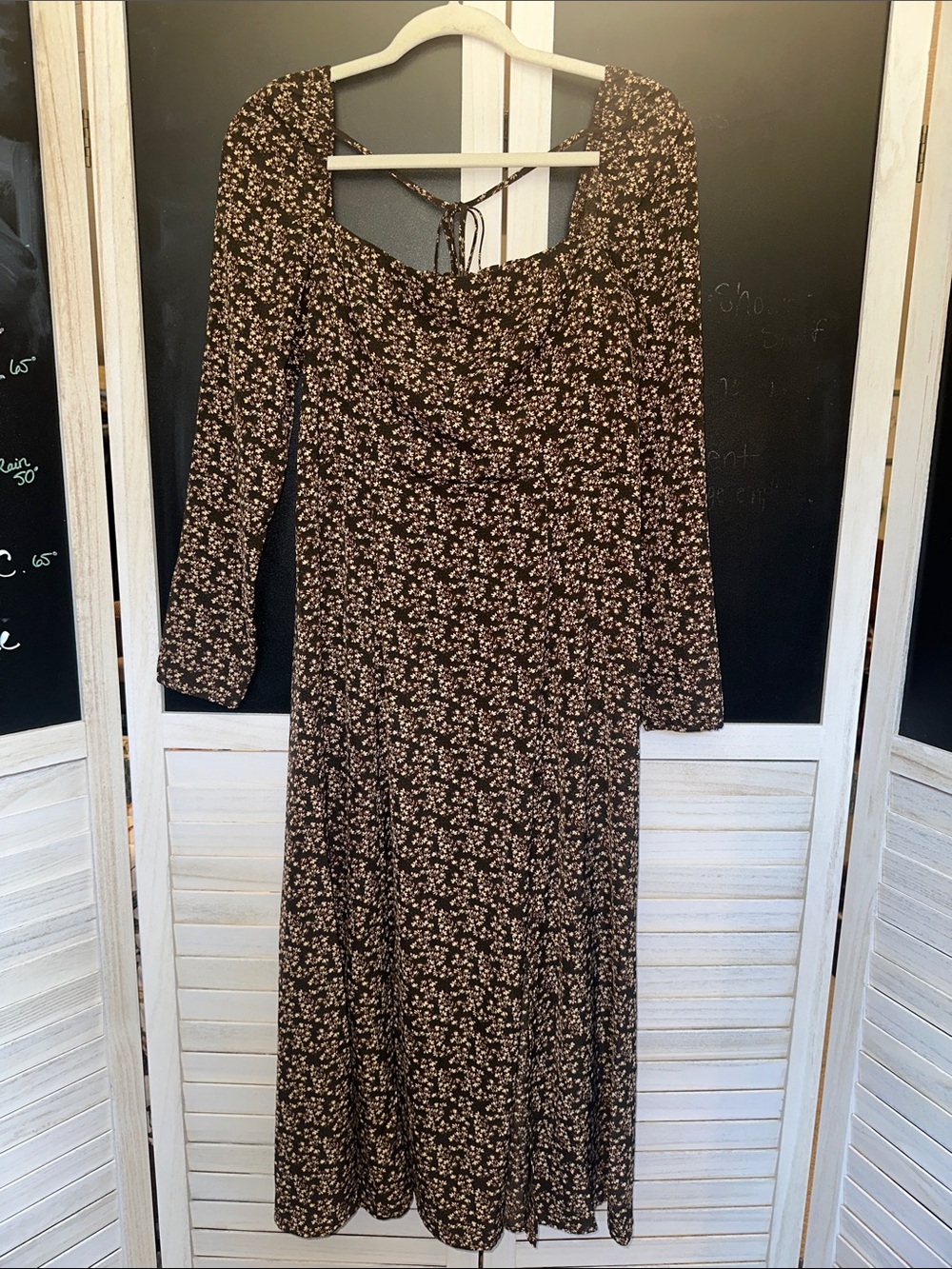 Women’s Brown Floral Tie-Back Midi Dress